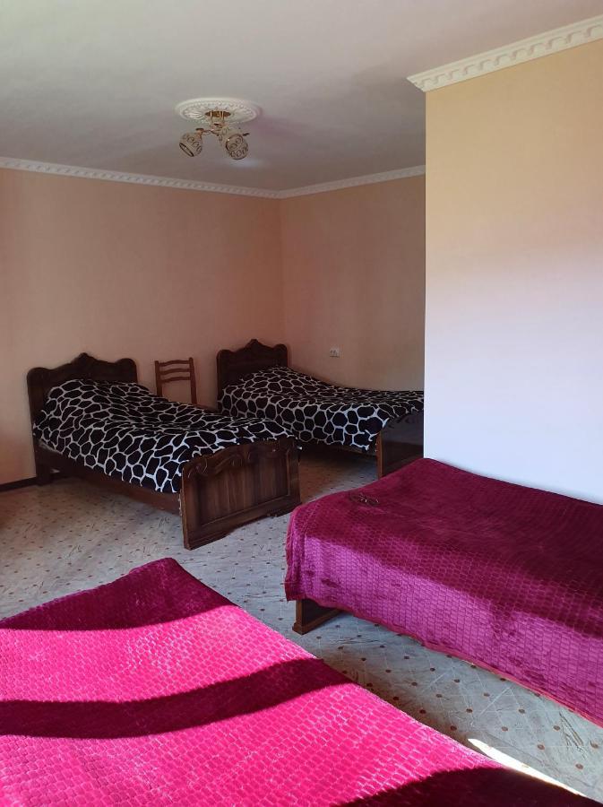Valodia Guest House In Mestia Zewnętrze zdjęcie